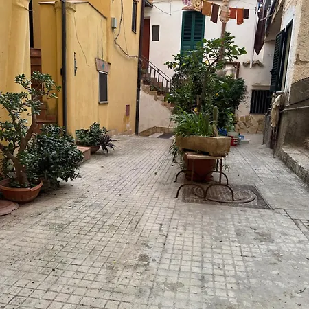 Konukevi Le Scalette Del Centro