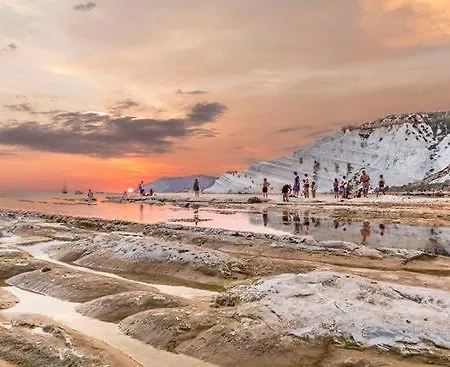 Le Scalette Del Centro Pensionat 3*